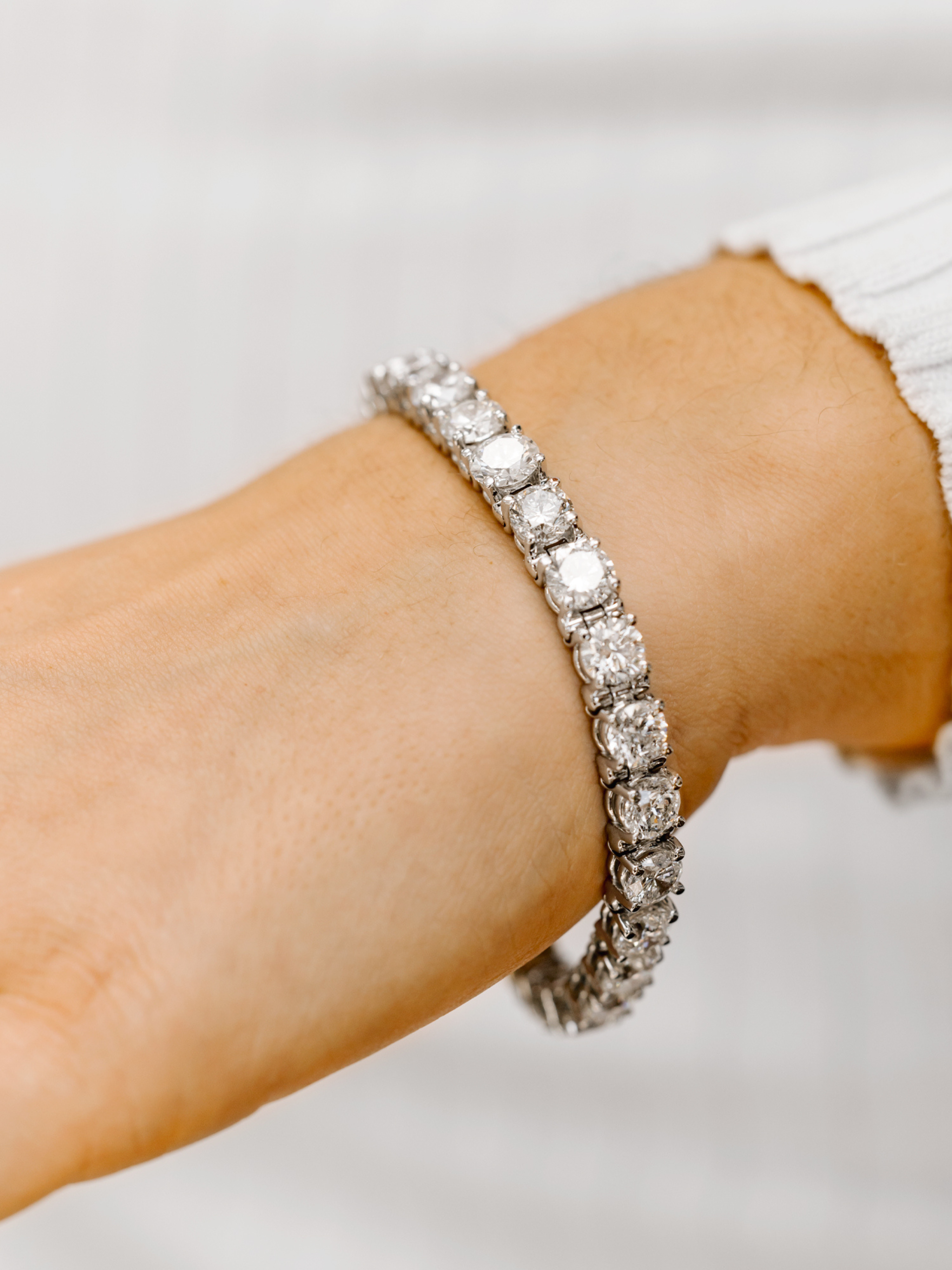 10K (WG/YG) Lab Grown Diamond Bracelet (7 inch)  - DEF Color, VVS-VS Clarity