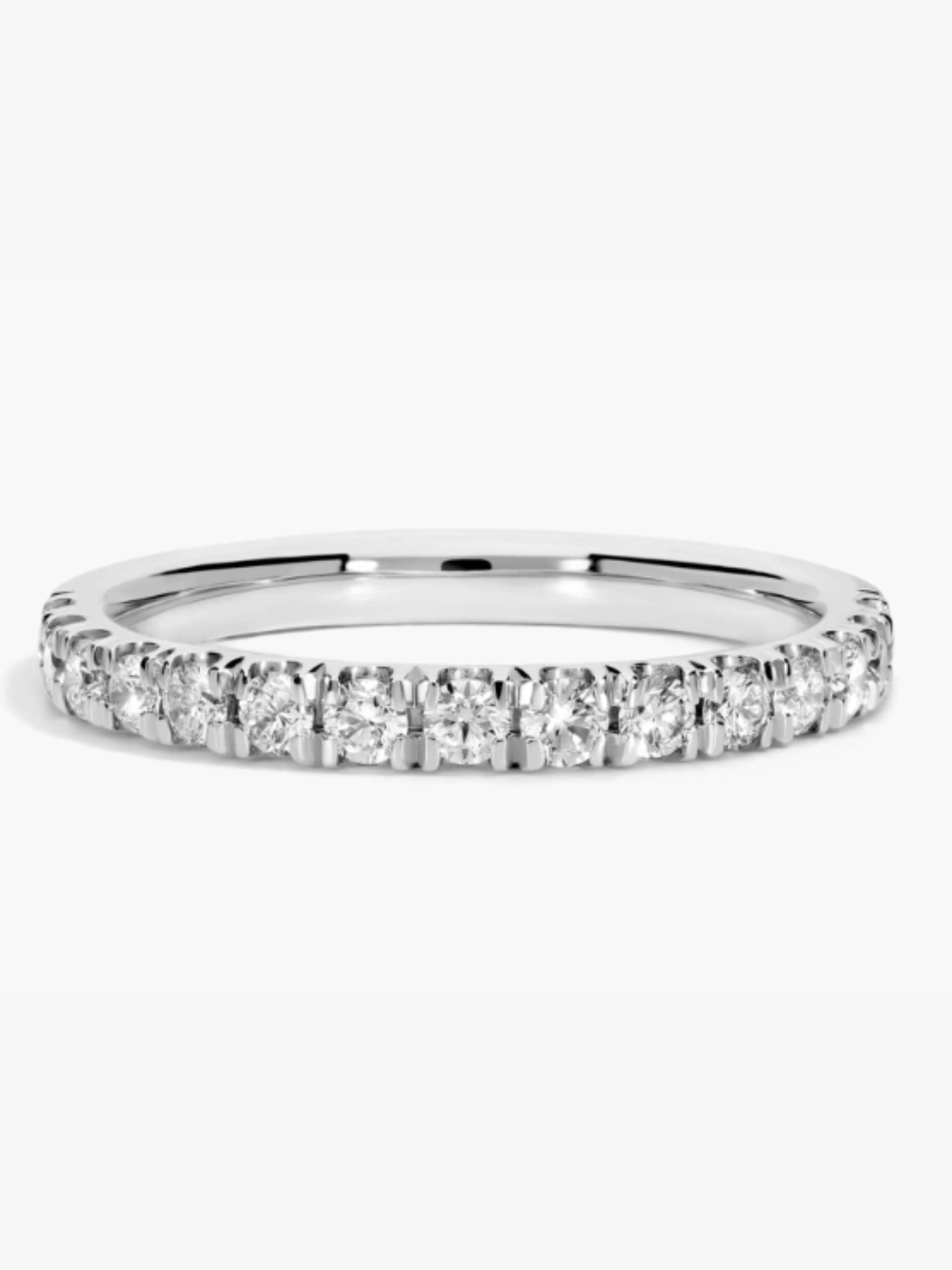14K Scalloped Pavè Round Lab Diamond Wedding Band  - DEF Color, VVS-VS Clarity